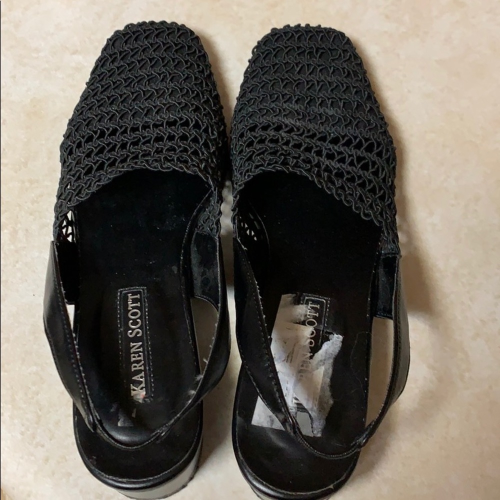 Ladies shoes